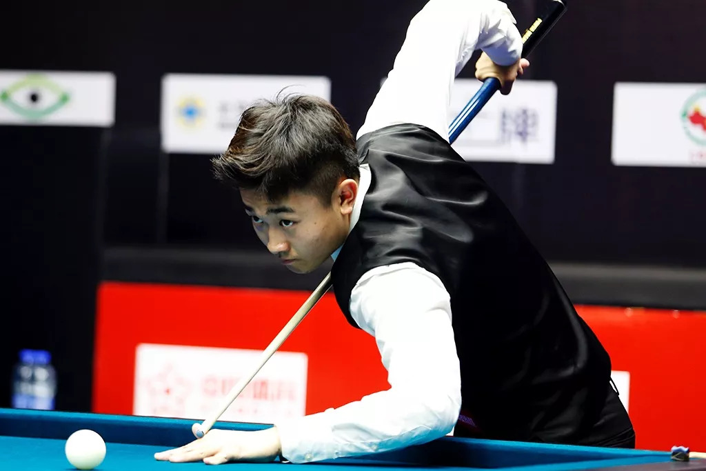 哈兰德在个 哈兰德在个