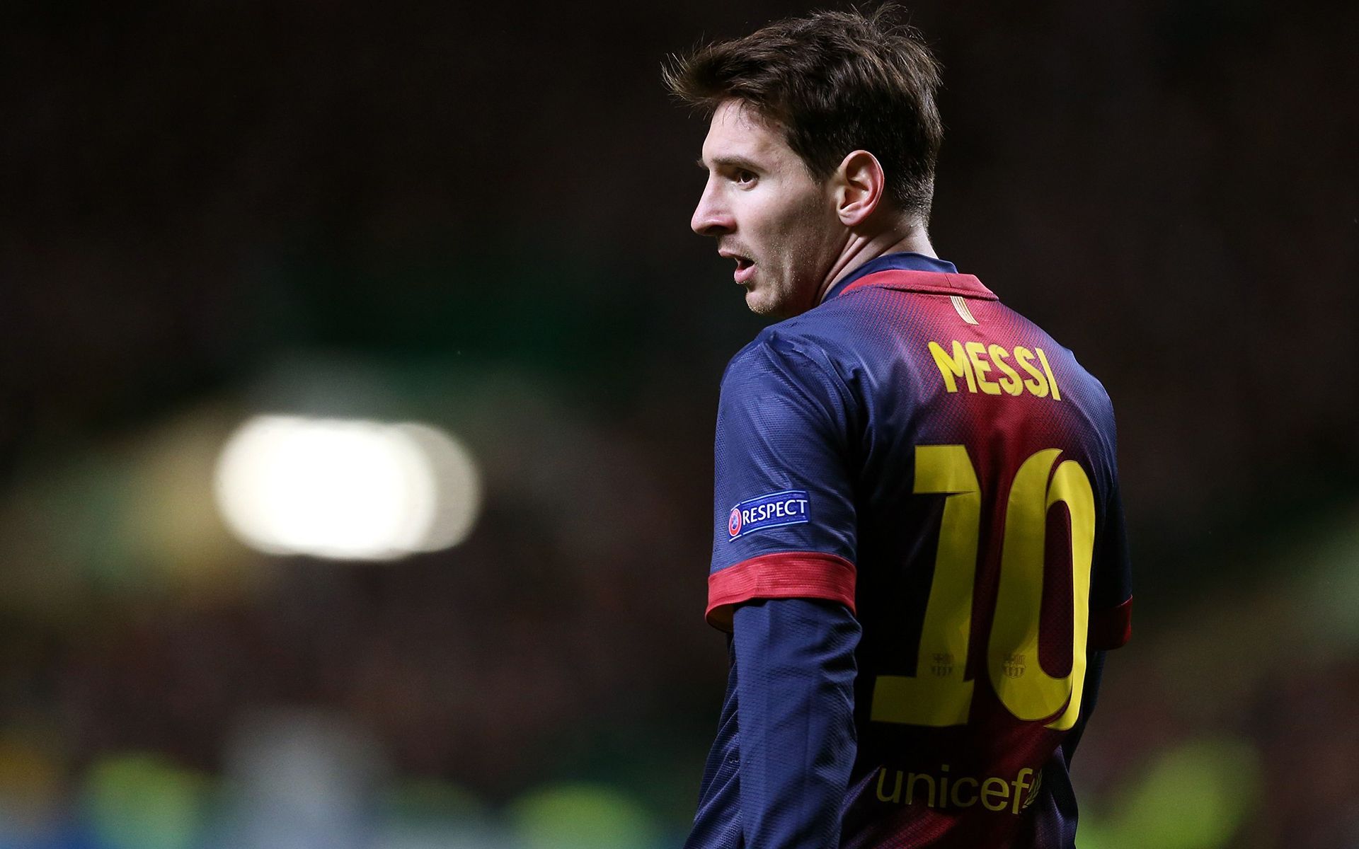 他用行动稳 他用行动稳