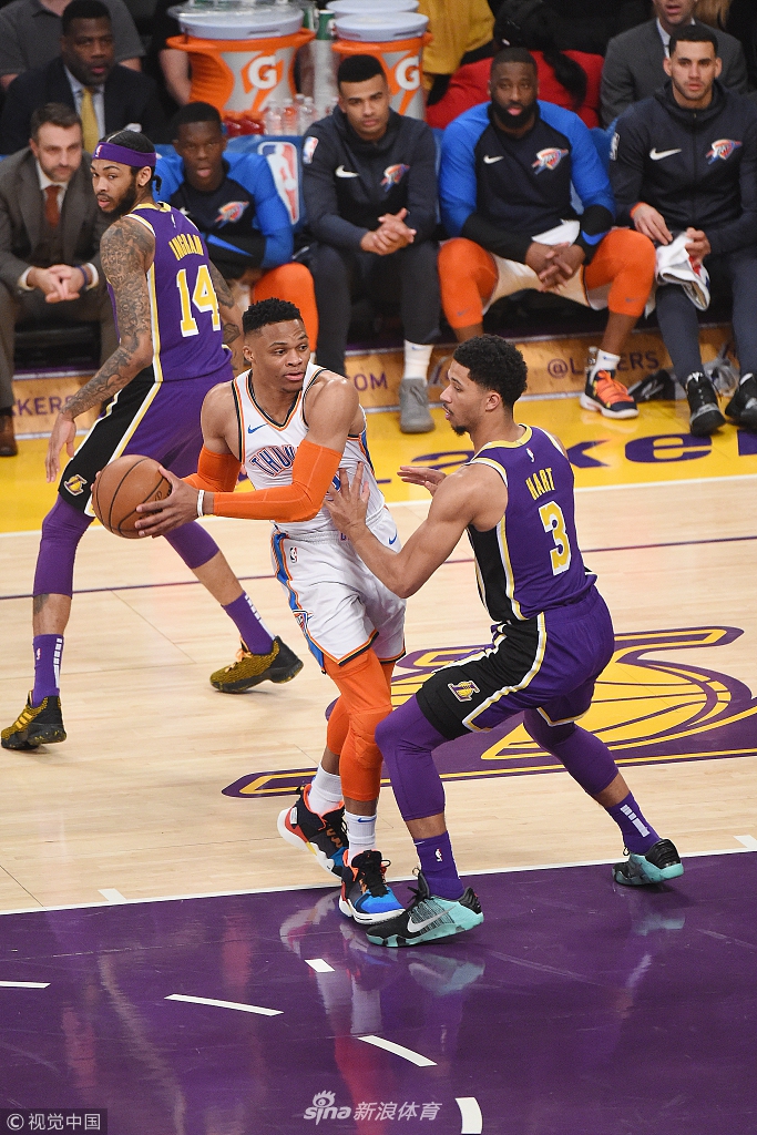 内频繁奔波 内频繁奔波