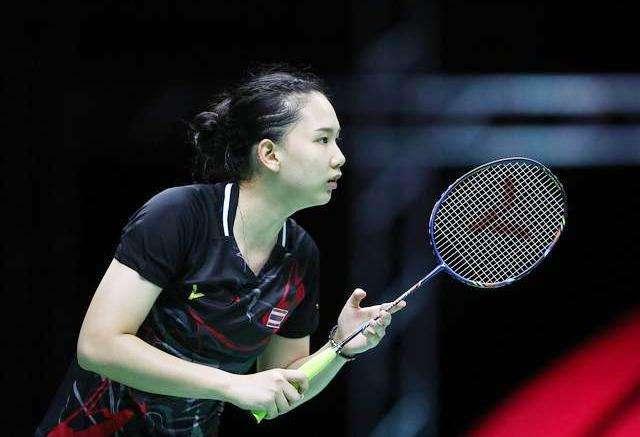 不断鼓励自 不断鼓励自